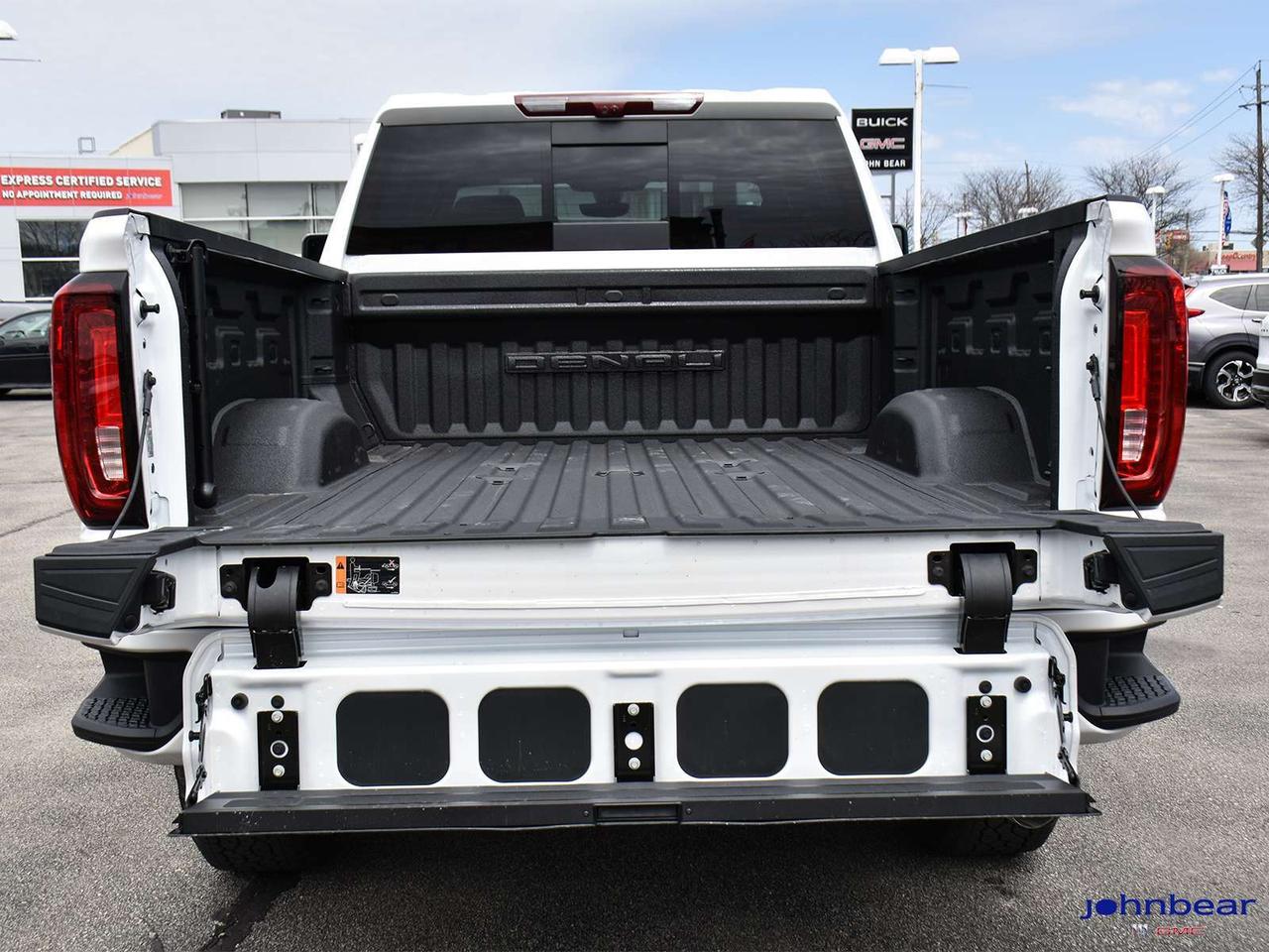 2023 GMC Sierra 3500HD Denali Photo