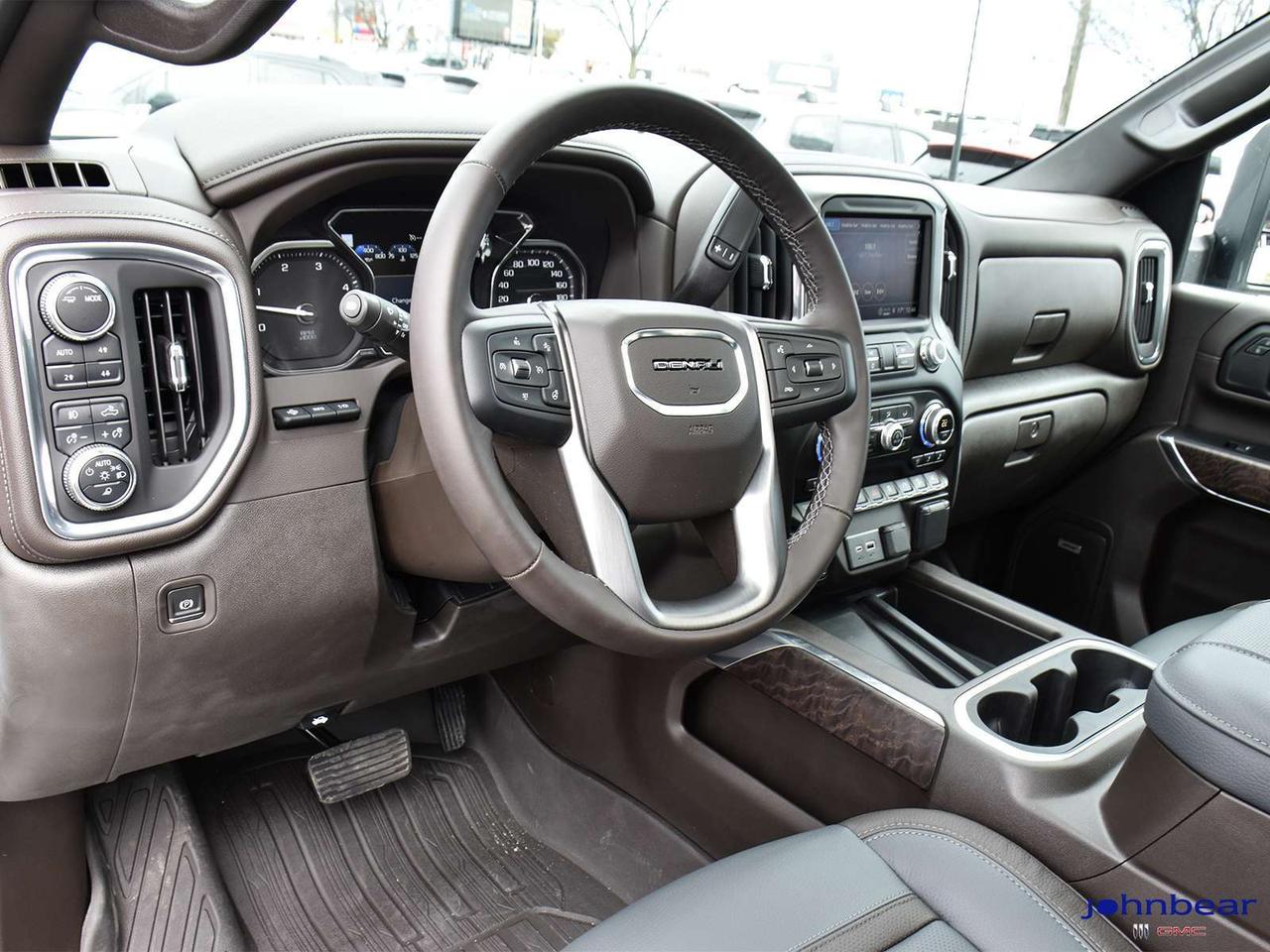 2023 GMC Sierra 3500HD Denali Photo