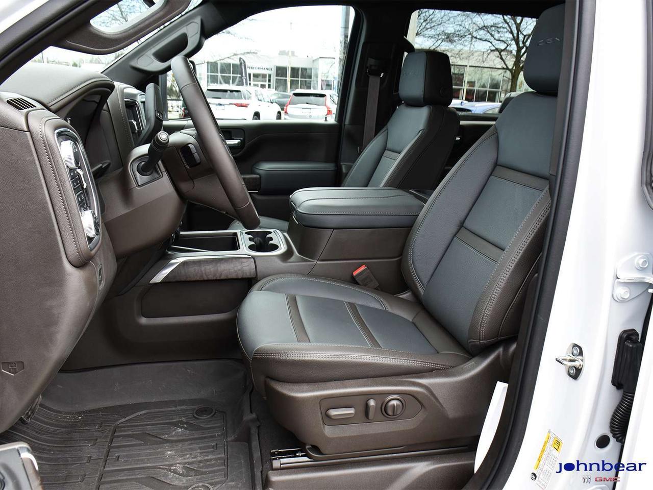 2023 GMC Sierra 3500HD Denali Photo