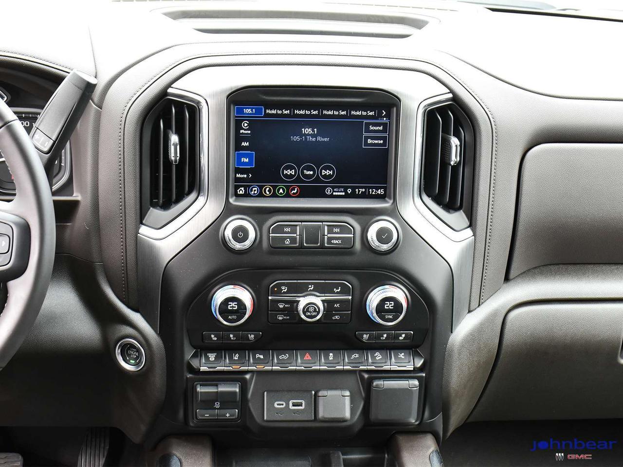 2023 GMC Sierra 3500HD Denali Photo