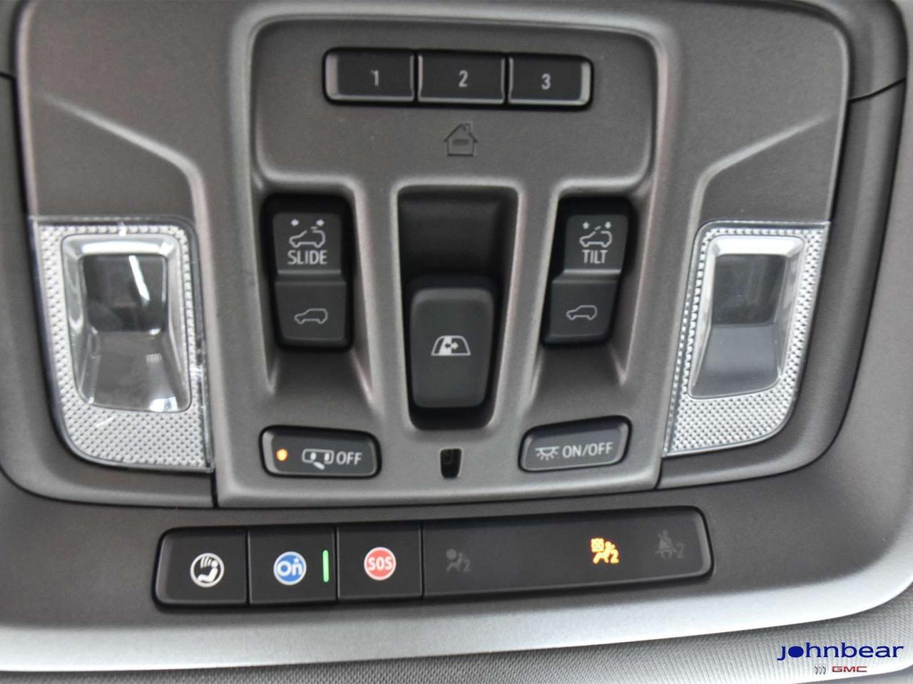 2023 GMC Sierra 3500HD Denali Photo