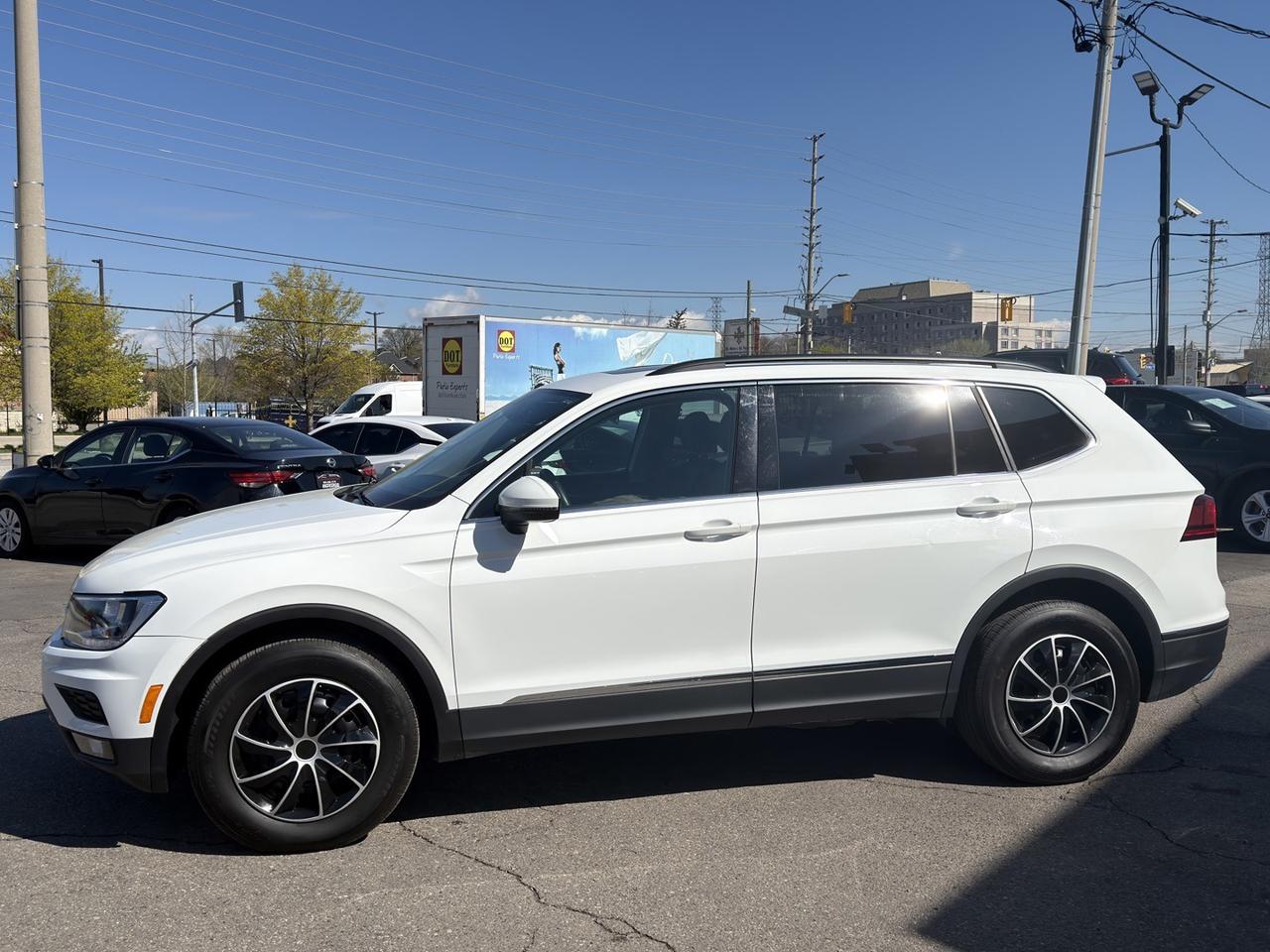 2020 Volkswagen Tiguan Comfortline 4Motion Pearl white Pano Roof   Leathe Photo