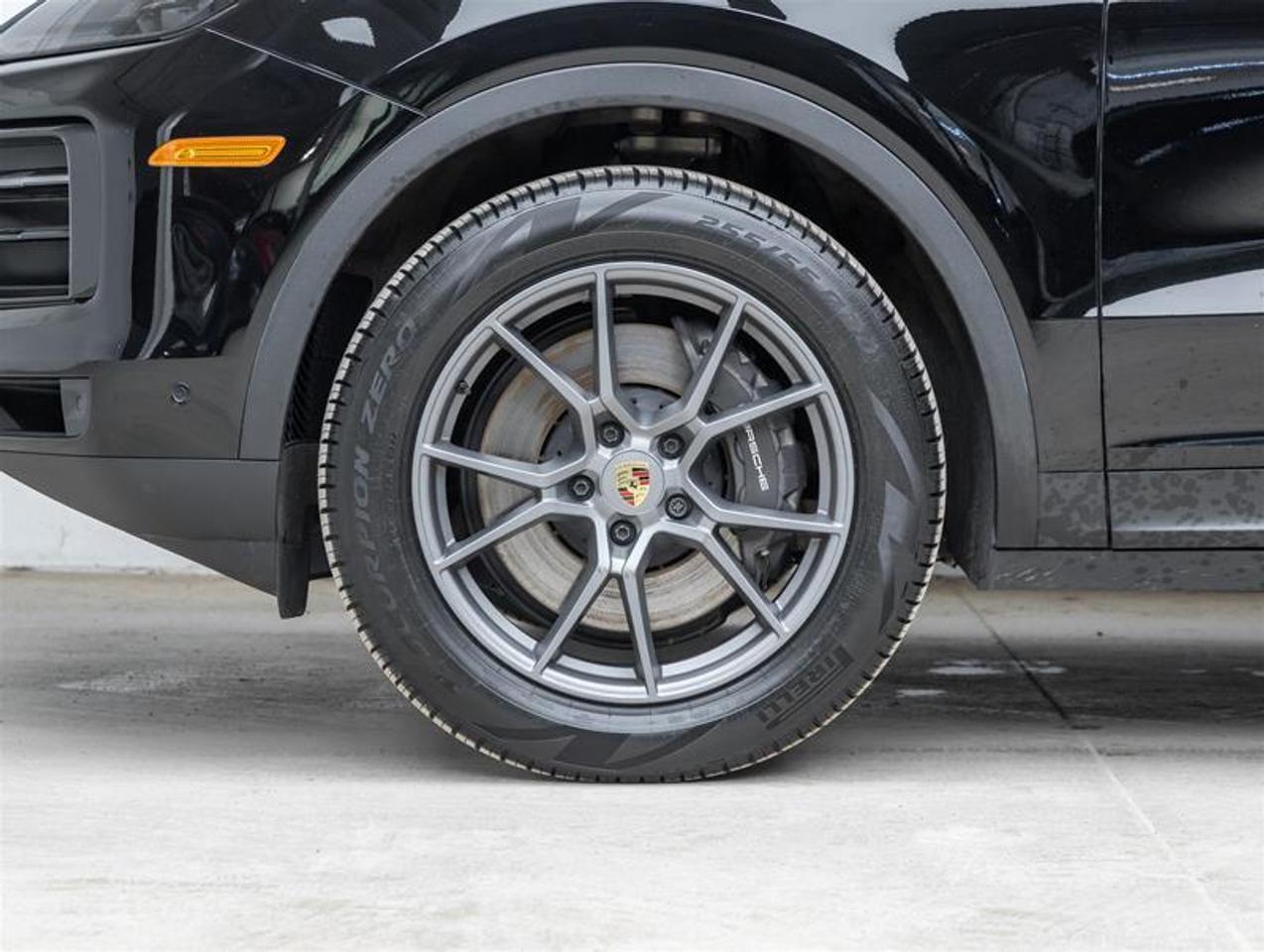 2024 Porsche Cayenne  Photo