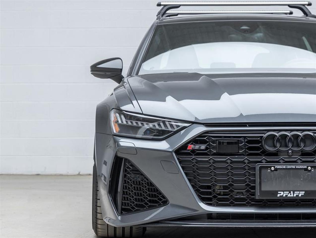 2022 Audi RS 6 Avant  Photo