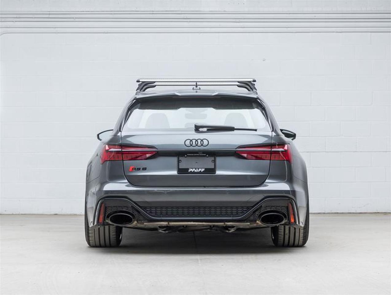 2022 Audi RS 6 Avant  Photo