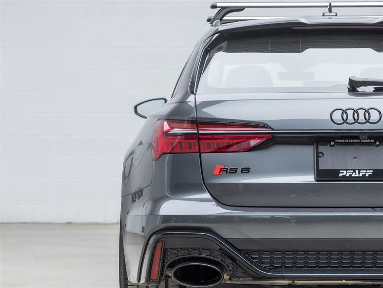 2022 Audi RS 6 Avant  Photo
