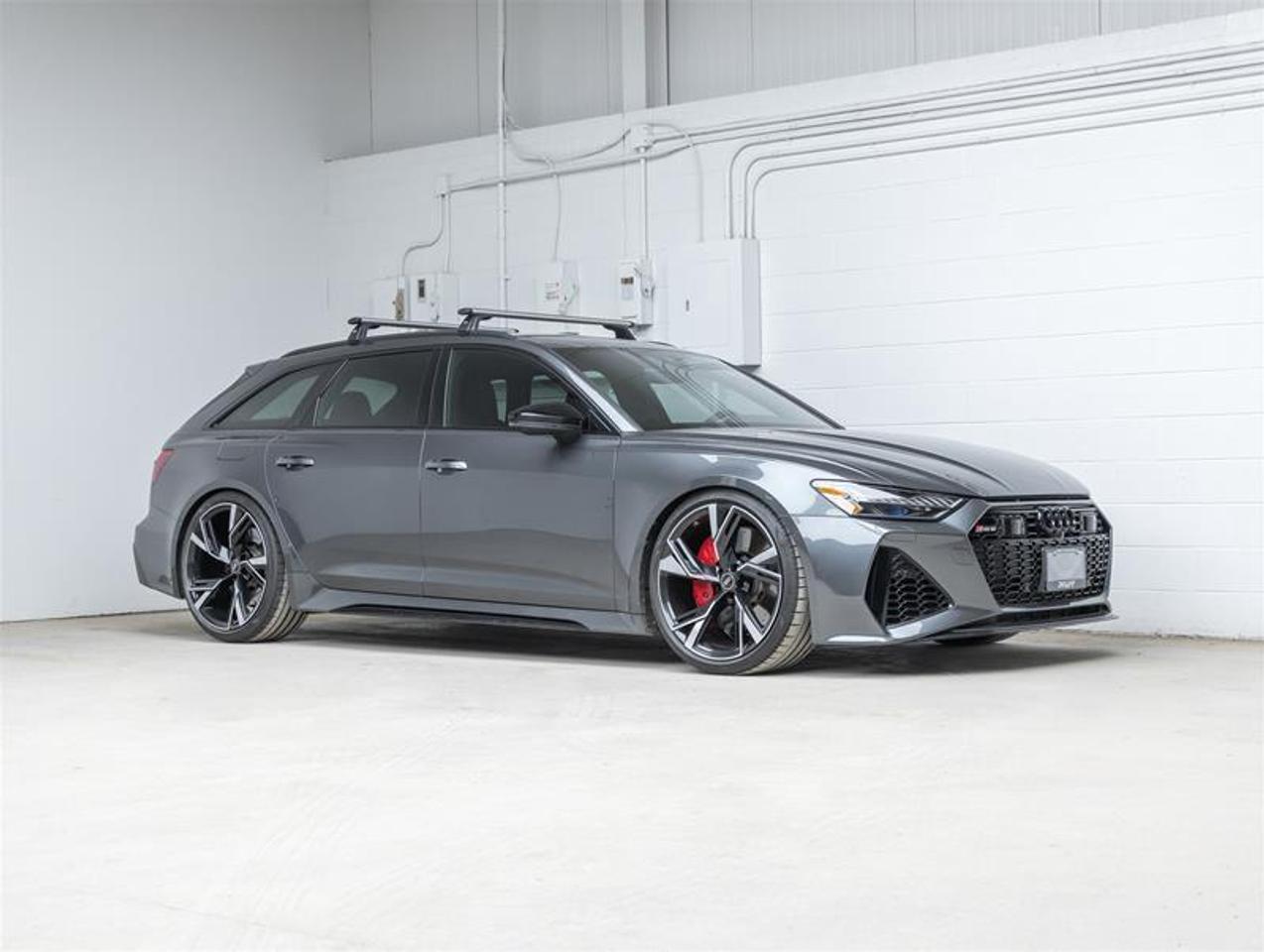 2022 Audi RS 6 Avant  Photo