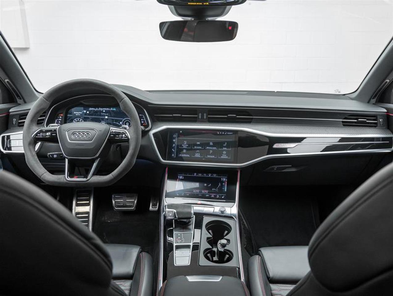 2022 Audi RS 6 Avant  Photo
