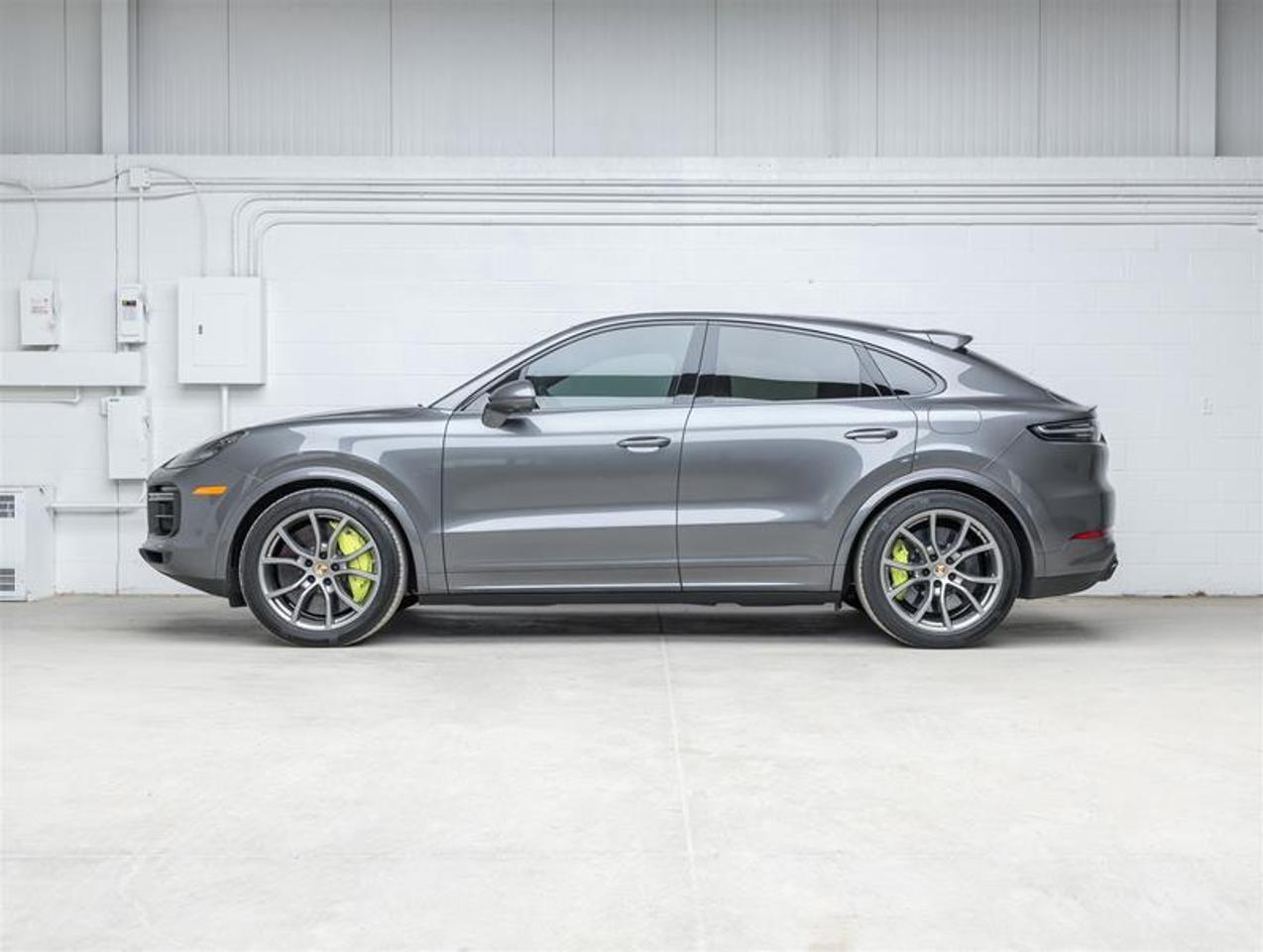 2023 Porsche Cayenne  Photo