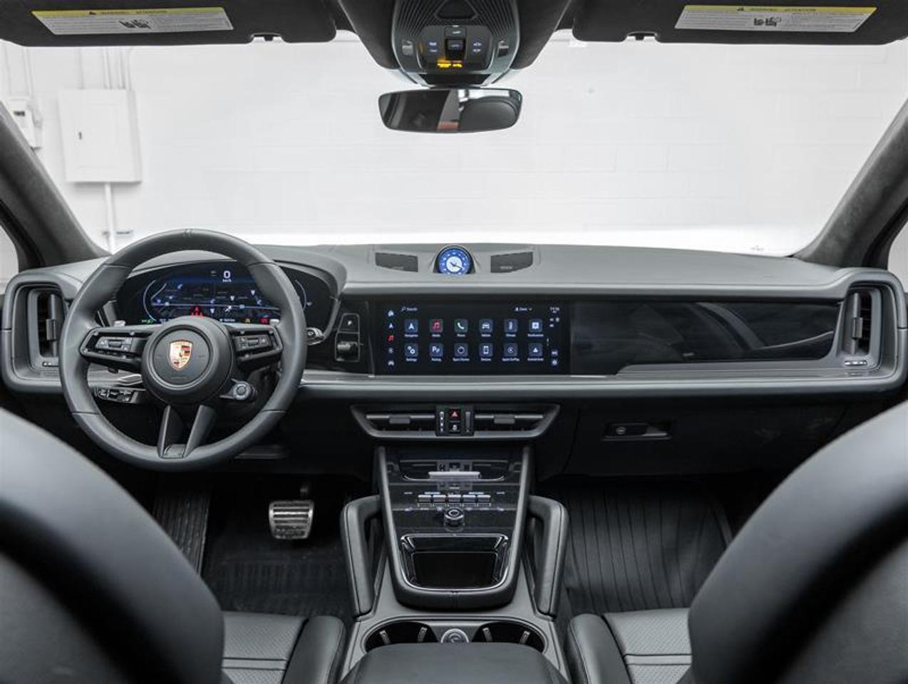 2025 Porsche Cayenne  Photo