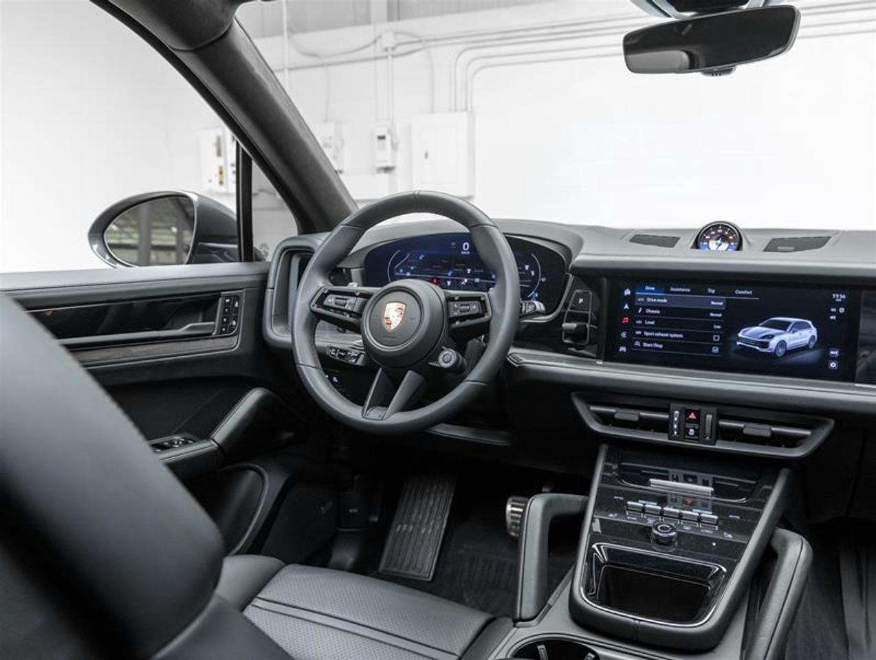 2025 Porsche Cayenne  Photo