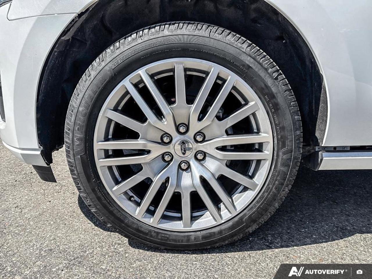 2023 Ford Expedition Platinum   LTHR   MOONROOF   HTD SEATS Photo