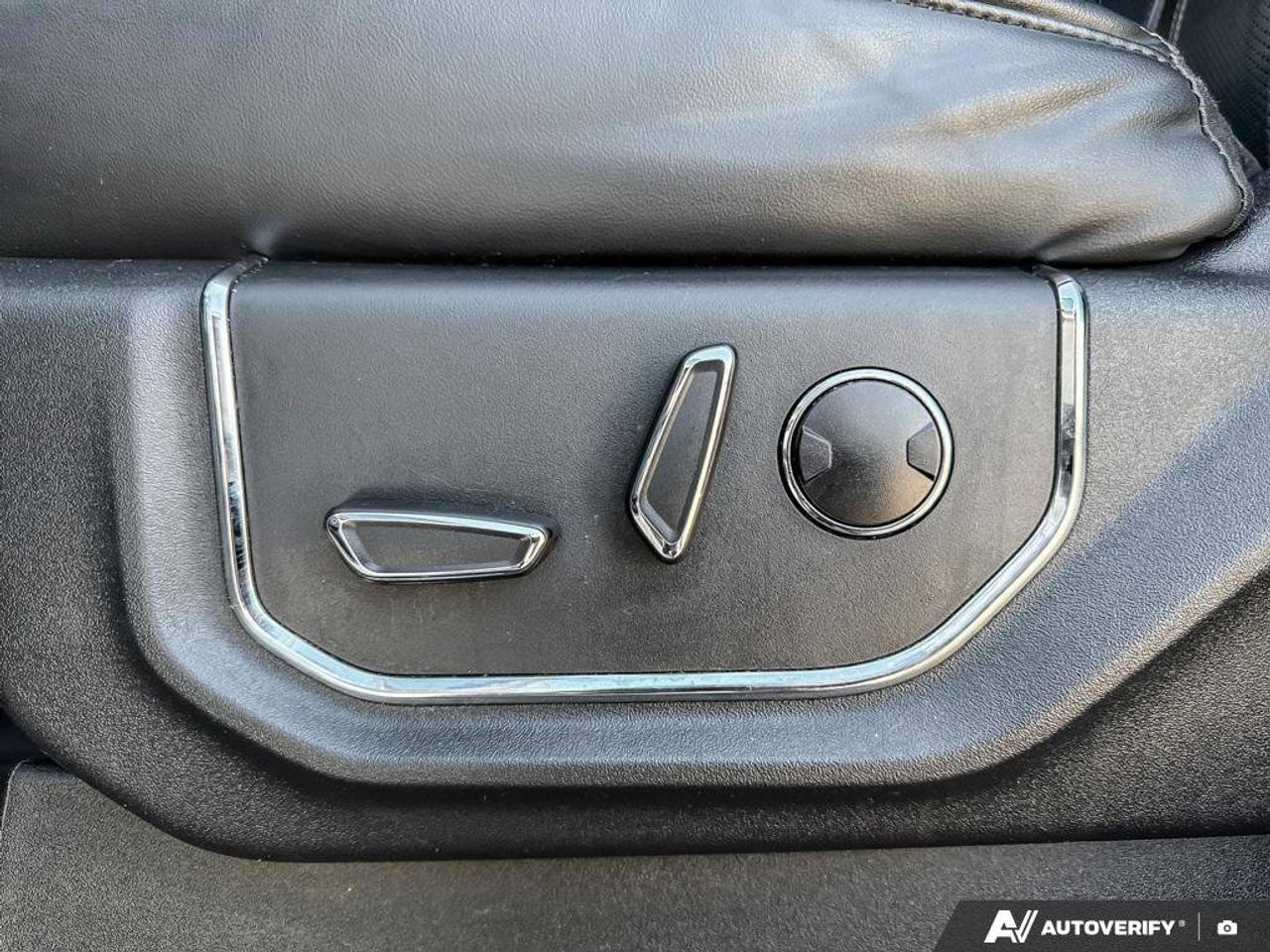 2023 Ford Expedition Platinum   LTHR   MOONROOF   HTD SEATS Photo