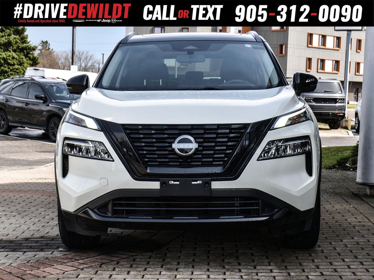 2023 Nissan Rogue SV MIDNIGHT EDITION   MOONROOF   LEATHER Photo4