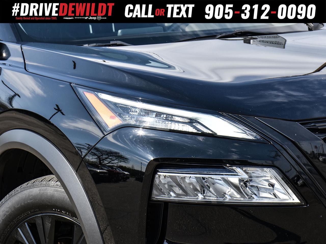 2023 Nissan Rogue SV MIDNIGHT EDITION   MOONROOF   LEATHER SEATS Photo