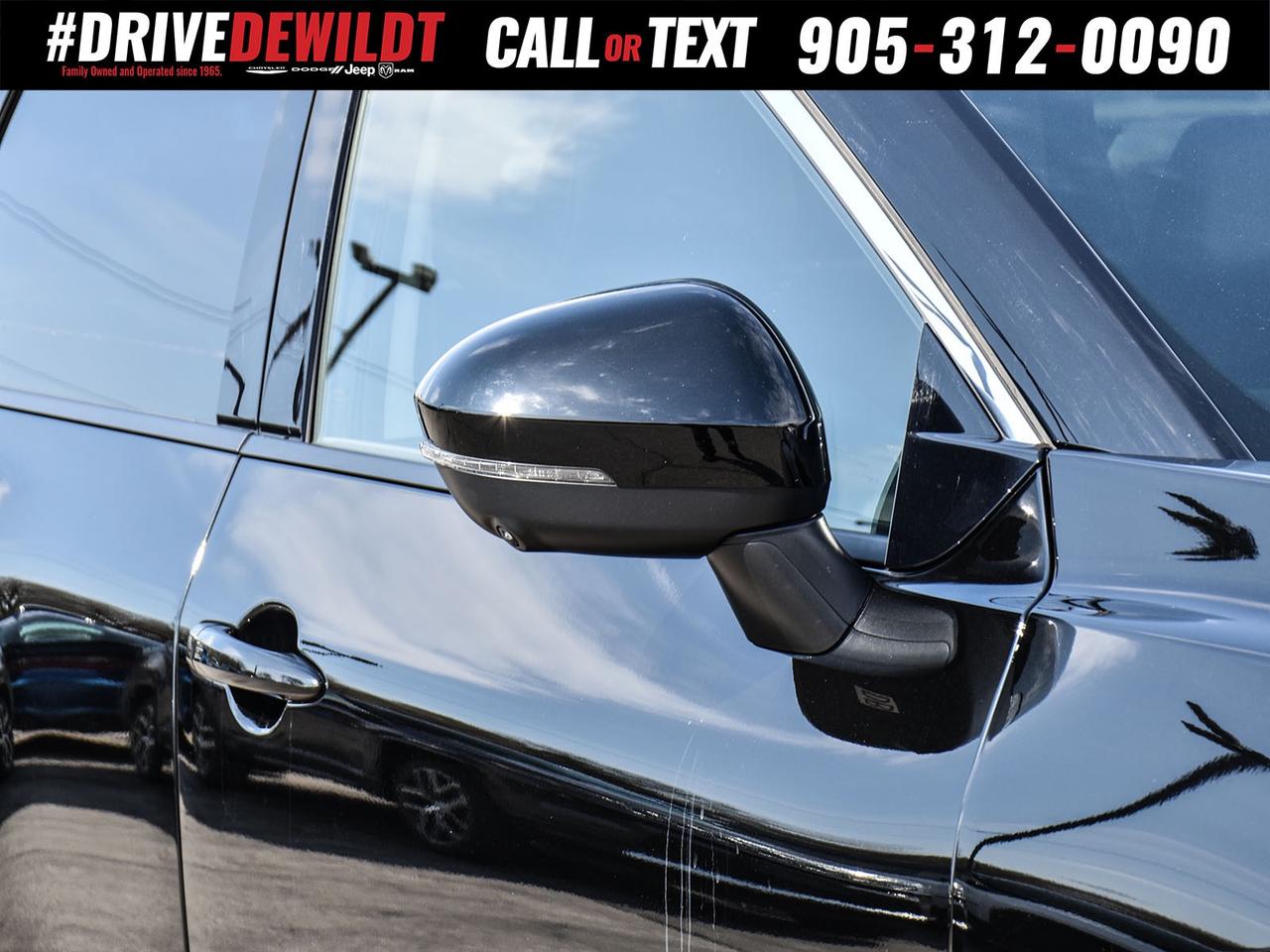 2023 Nissan Rogue SV MIDNIGHT EDITION   MOONROOF   LEATHER SEATS Photo3