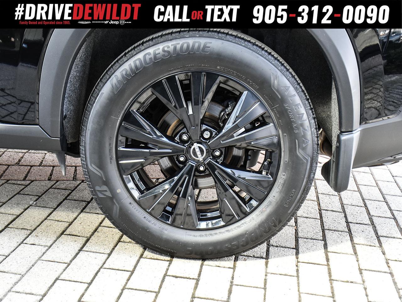 2023 Nissan Rogue SV MIDNIGHT EDITION   MOONROOF   LEATHER SEATS Photo