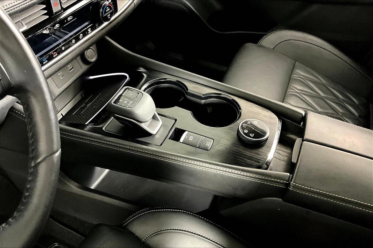 2021 Nissan Rogue AWD Platinum Photo