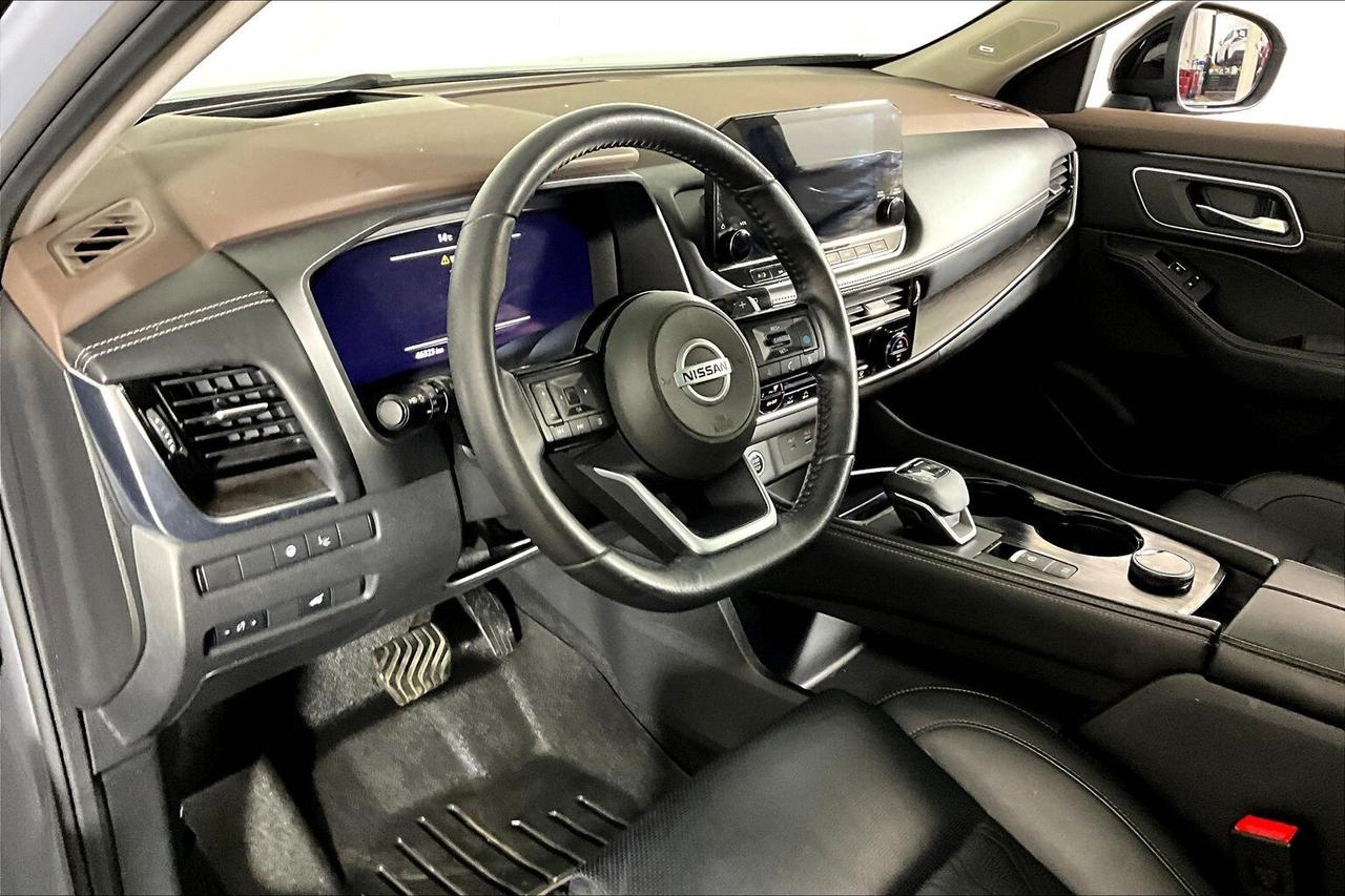 2021 Nissan Rogue AWD Platinum Photo