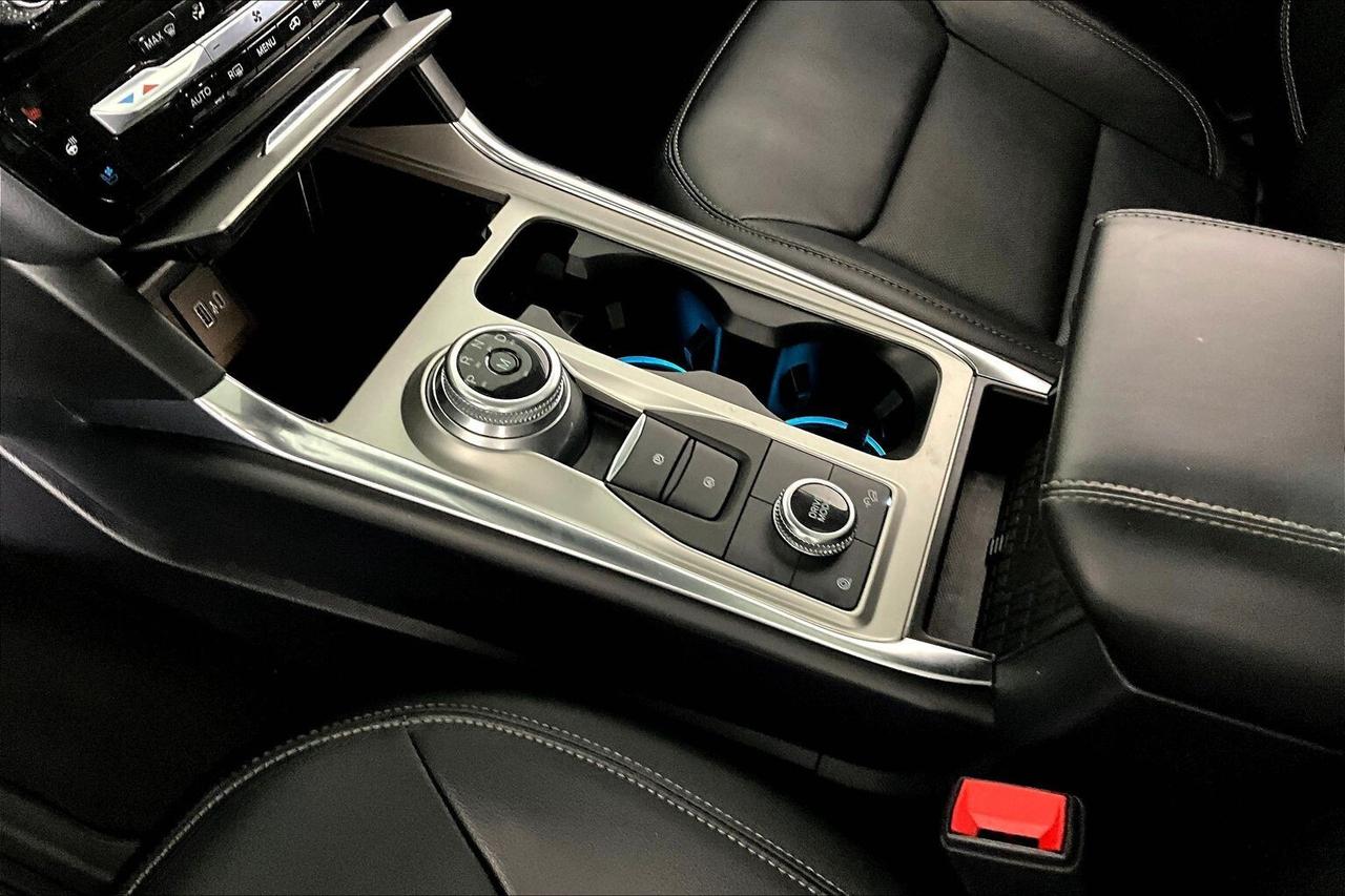 2021 Ford Explorer Limited 4WD Photo