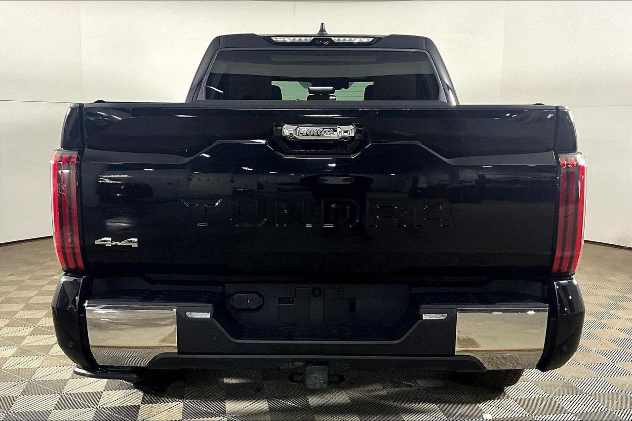 2024 Toyota Tundra 4x4 Crewmax Platinum Hybrid Photo3
