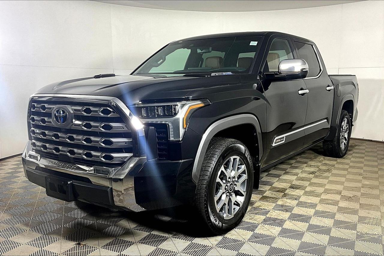 2024 Toyota Tundra 4x4 Crewmax Platinum Hybrid Photo0