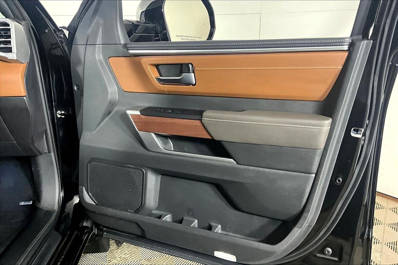 2024 Toyota Tundra 4x4 Crewmax Platinum Hybrid Photo