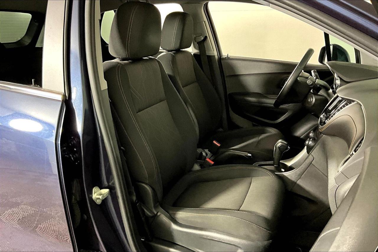 2018 Chevrolet Trax AWD 4dr LT Photo