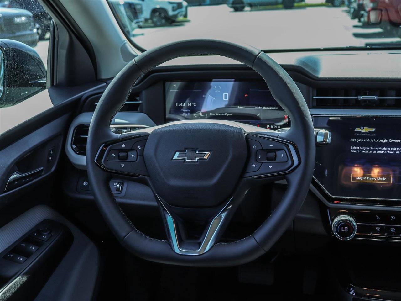 2027 Chevrolet Bolt FWD 4dr LT Photo