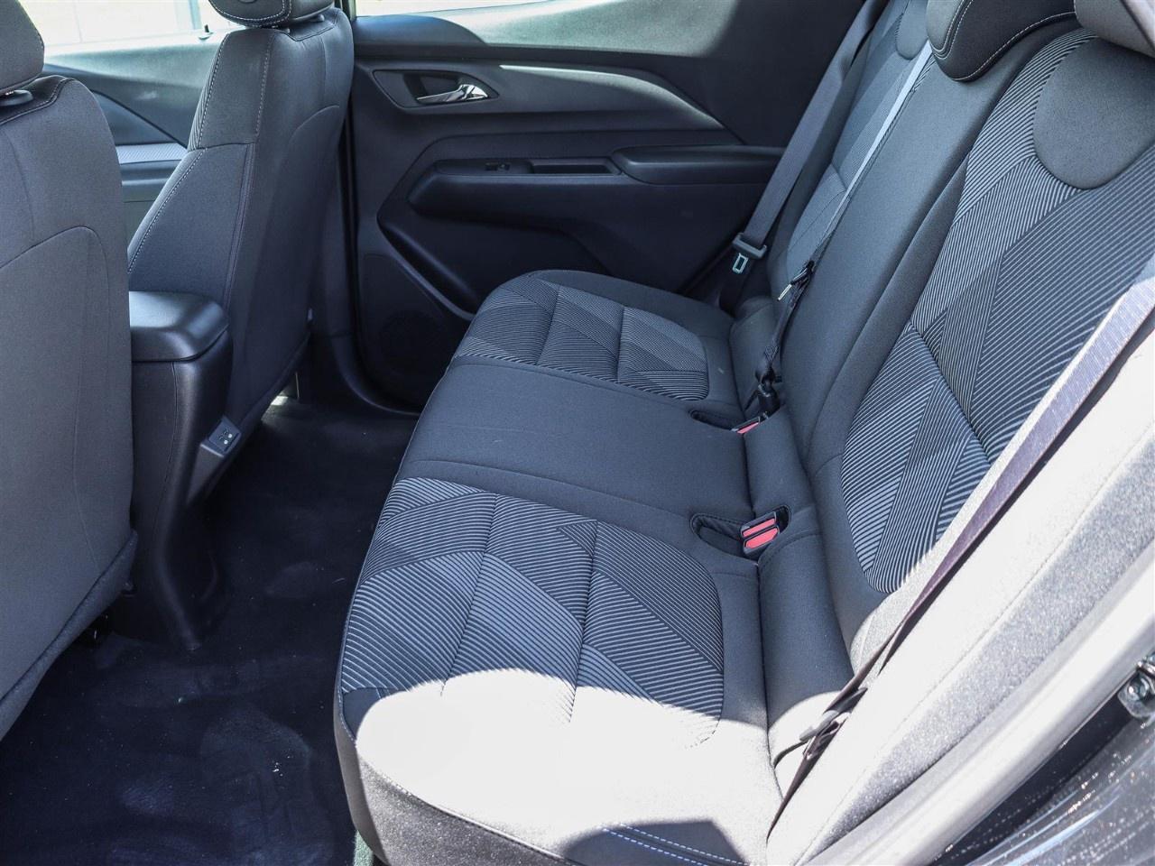 2027 Chevrolet Bolt FWD 4dr LT Photo
