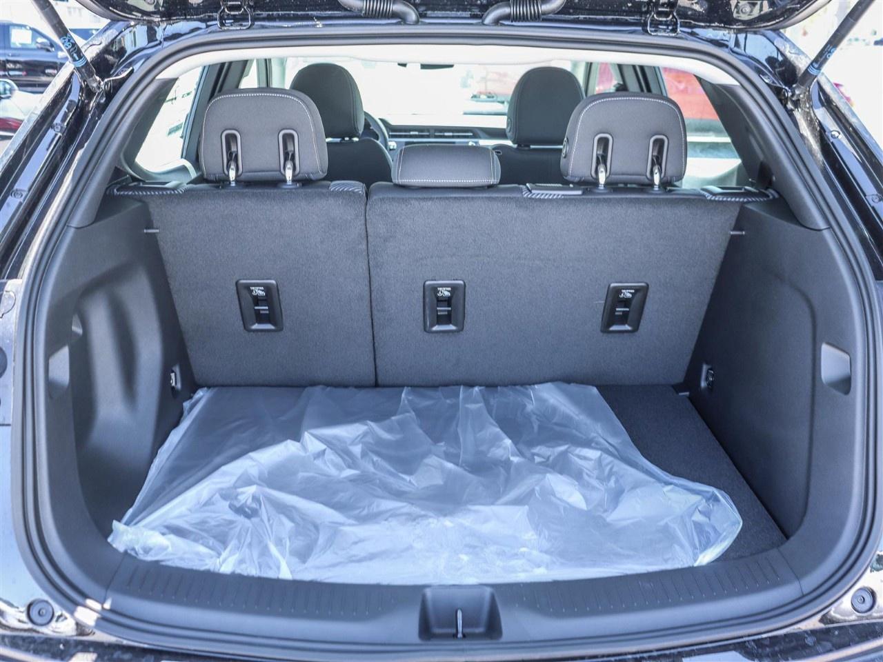 2027 Chevrolet Bolt FWD 4dr LT Photo