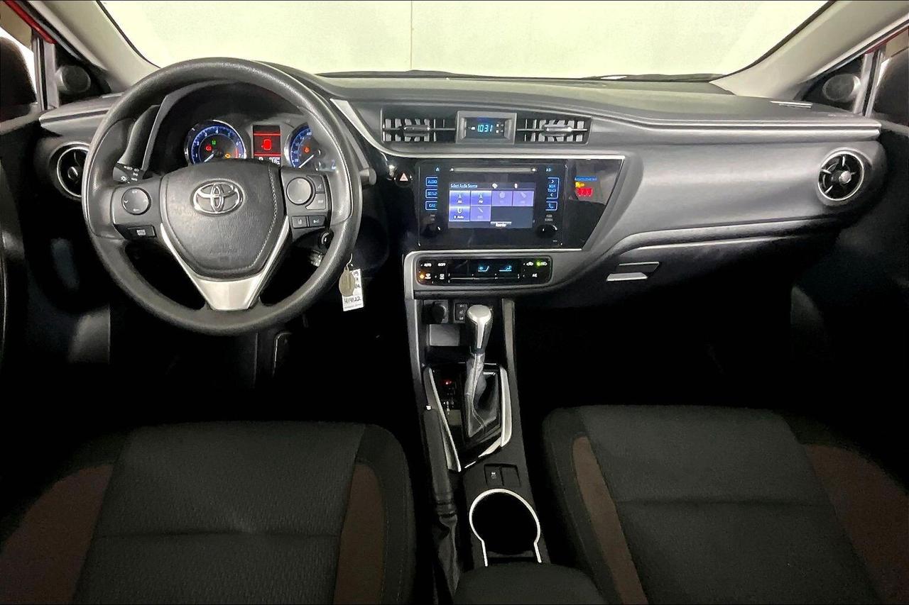 2019 Toyota Corolla LE CVT Photo
