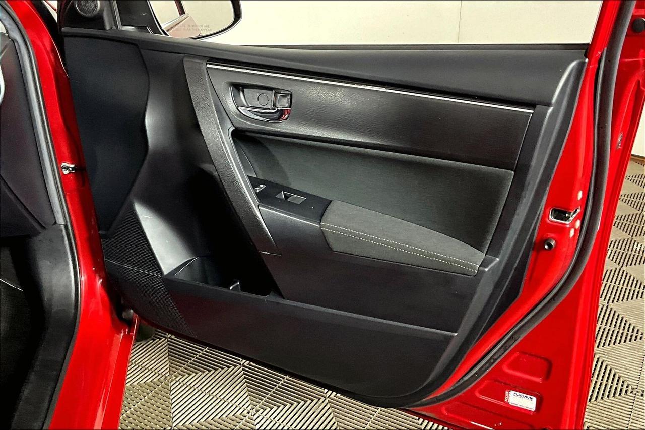 2019 Toyota Corolla LE CVT Photo
