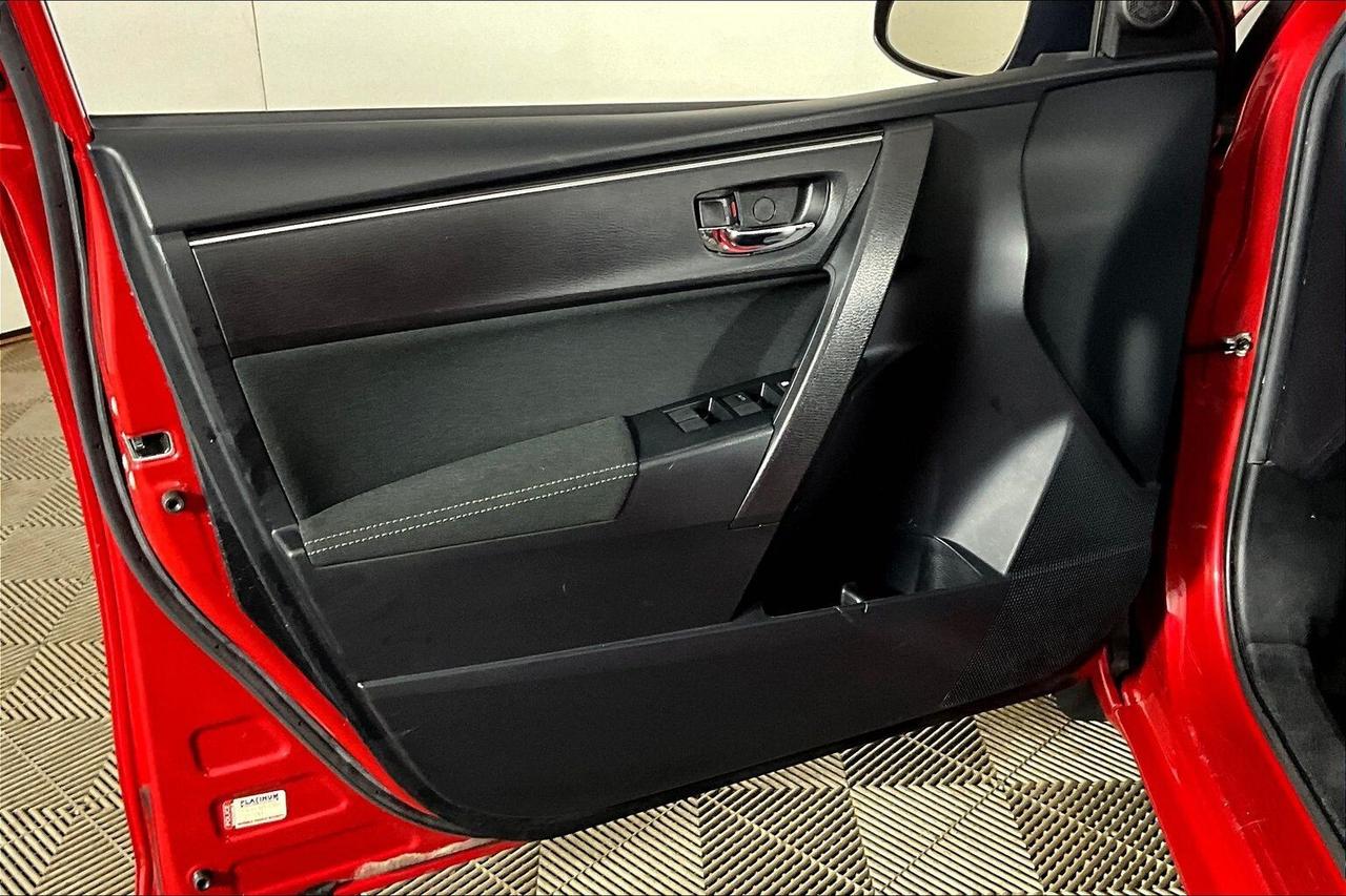 2019 Toyota Corolla LE CVT Photo