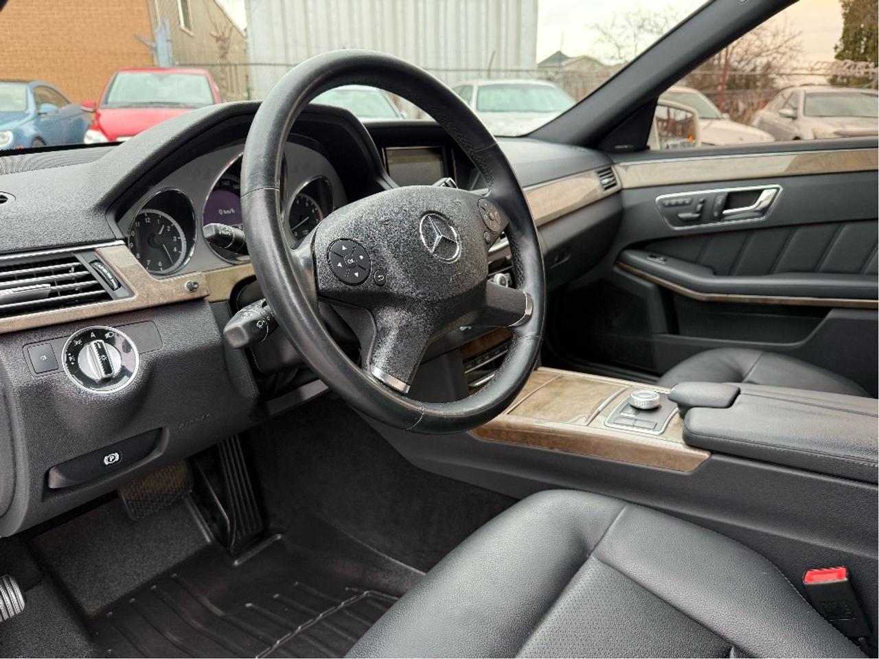 2011 Mercedes-Benz E-Class Wagon E350 4MATIC AWD 7 Seater Loaded Certified Photo