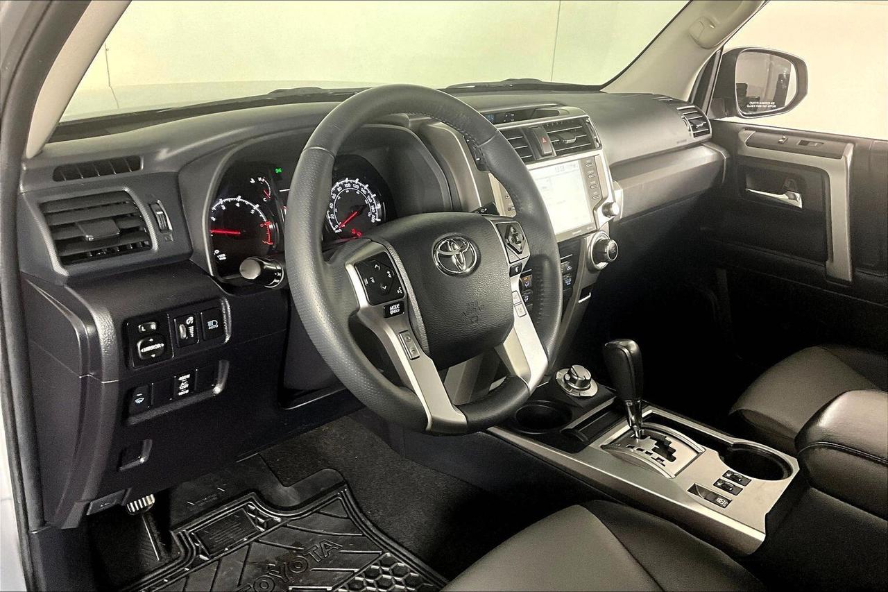 2021 Toyota 4Runner 4WD Photo