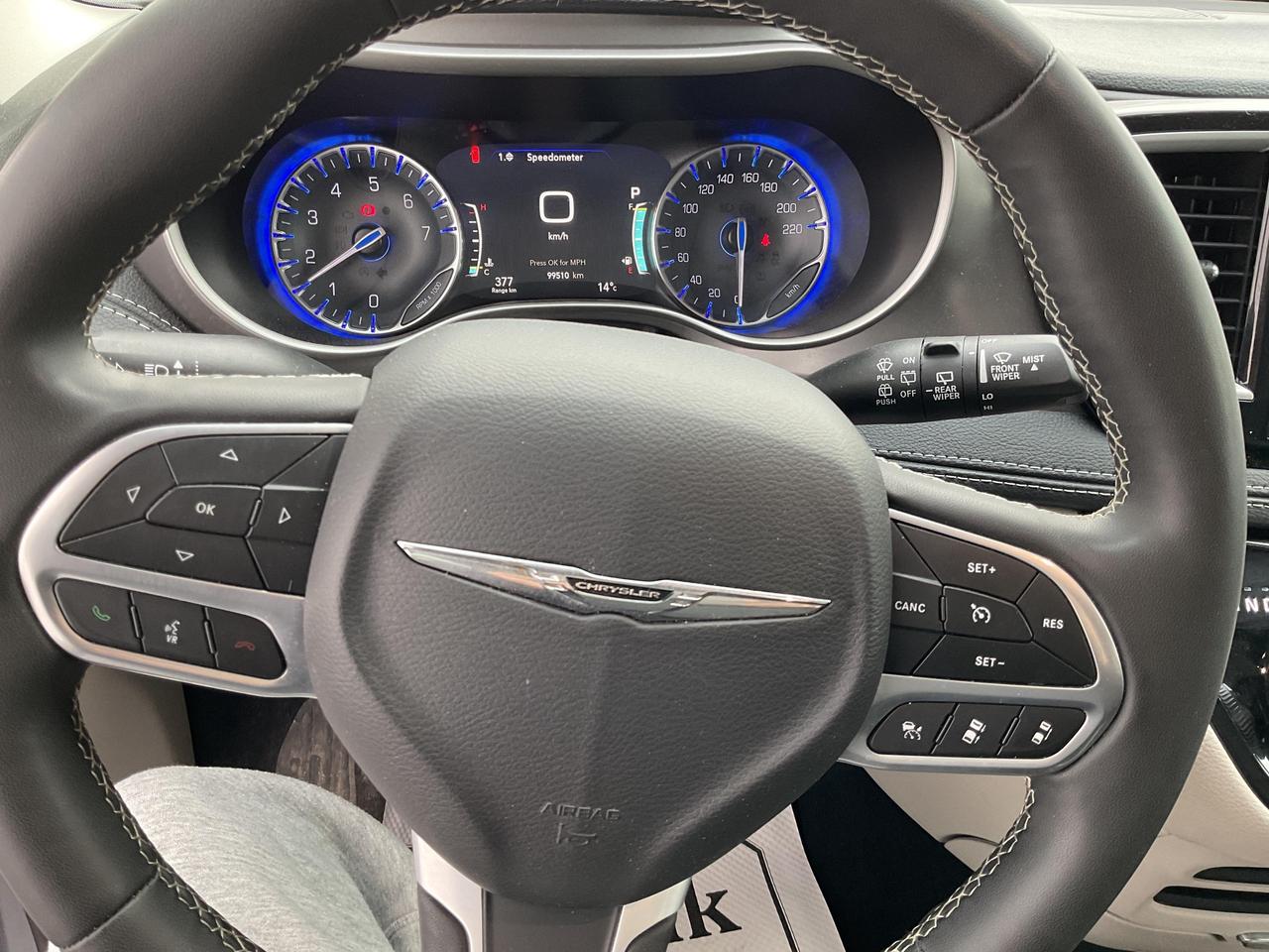 2023 Chrysler Pacifica Touring-L Front-Wheel Drive Passenger Van Photo