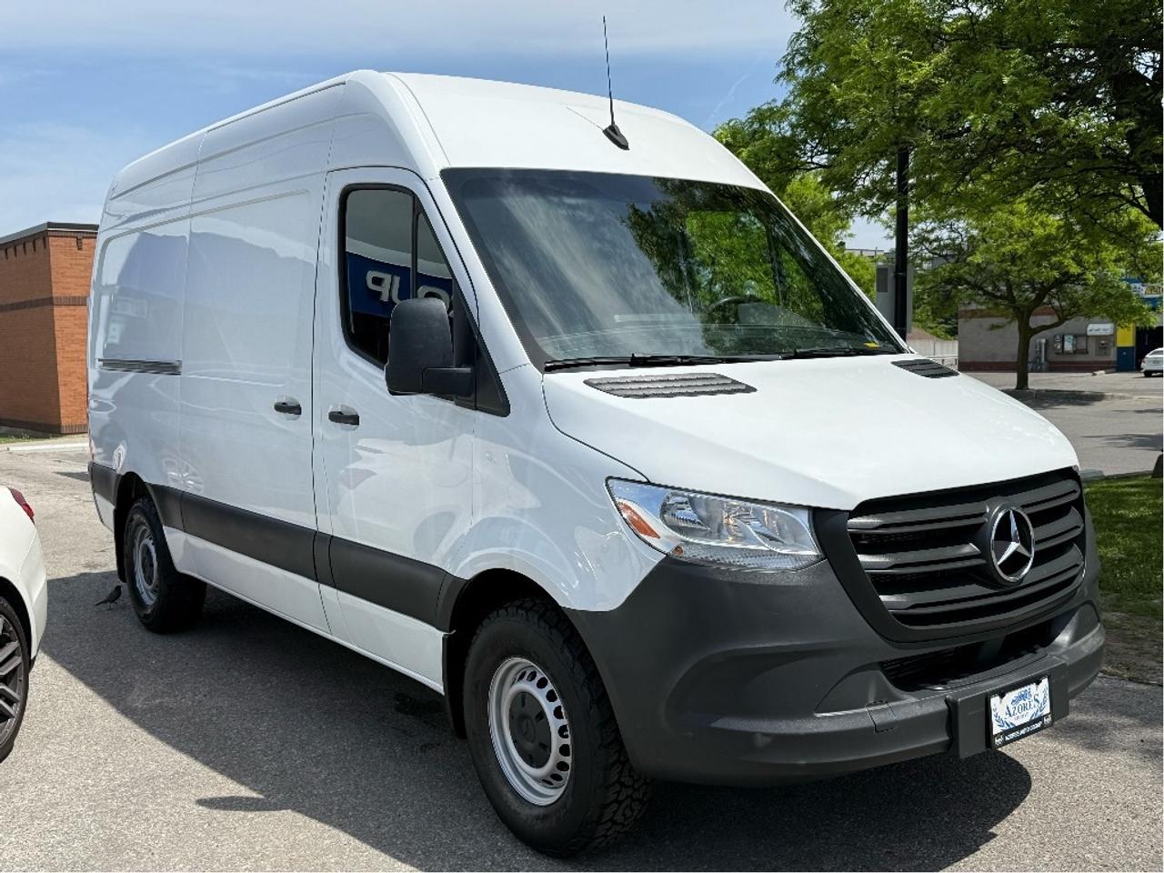 2022 Mercedes-Benz Sprinter Cargo Van 2500 V6 144 WheelBase Low KMs Certified Warranty Photo