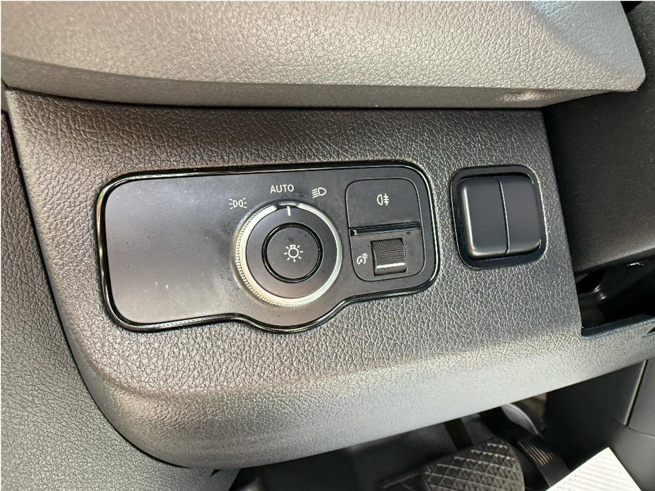 2022 Mercedes-Benz Sprinter Cargo Van 2500 V6 144 WheelBase Low KMs Certified Warranty Photo