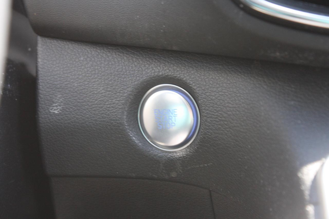 2023 Hyundai Santa Fe Preferred AWD Photo