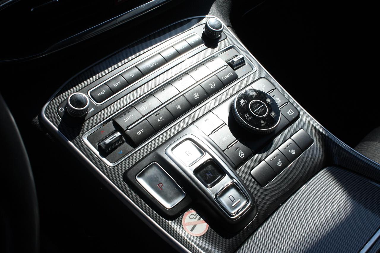 2023 Hyundai Santa Fe Preferred AWD Photo