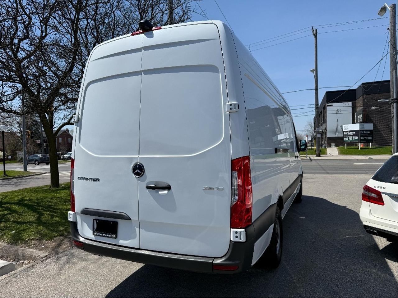2024 Mercedes-Benz Sprinter 2500 2500 170 LongWheelBase Warranty Certified Divider Photo2