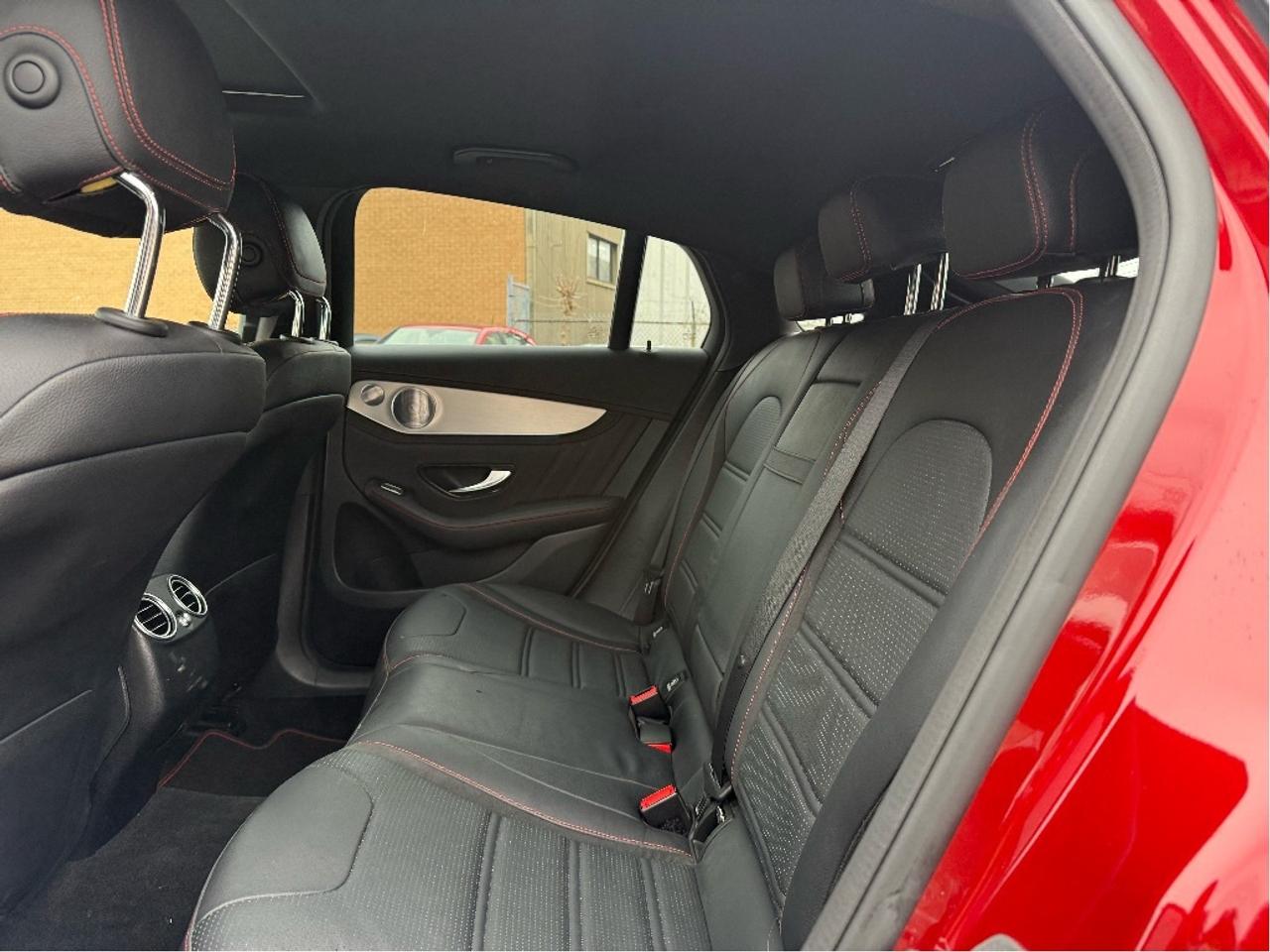 2019 Mercedes-Benz GLC GLC43 AMG Coupe Loaded CleanCarfax LowKM Certified Photo4