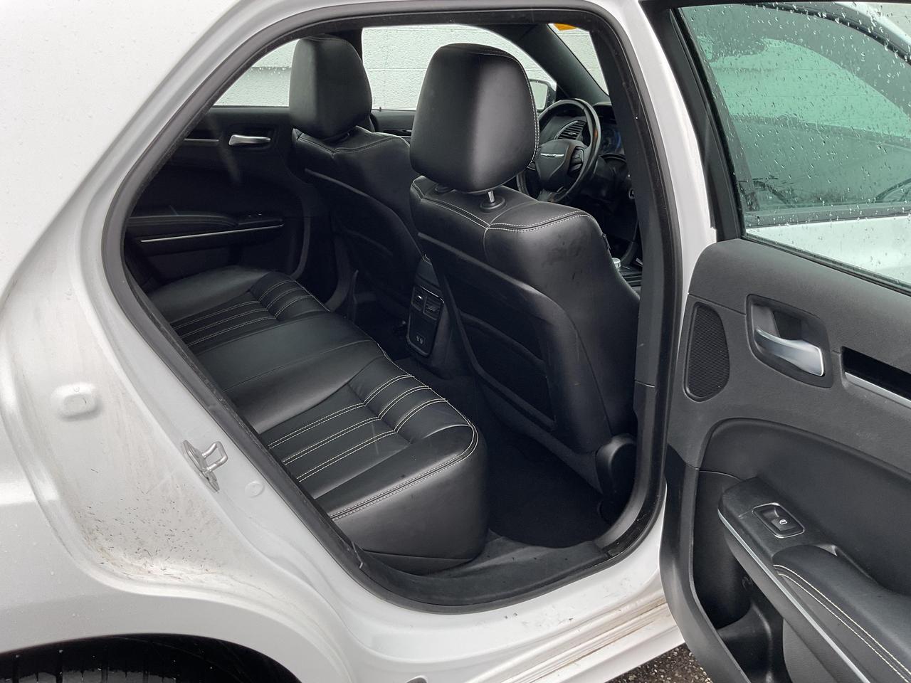 2022 Chrysler 300 S 4dr Rear-wheel Drive Sedan Photo