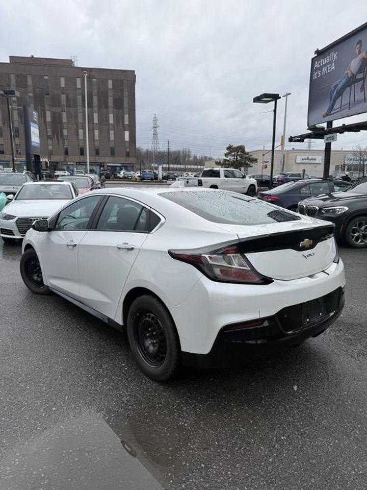 2018 Chevrolet Volt Premier 4dr Hatchback Photo