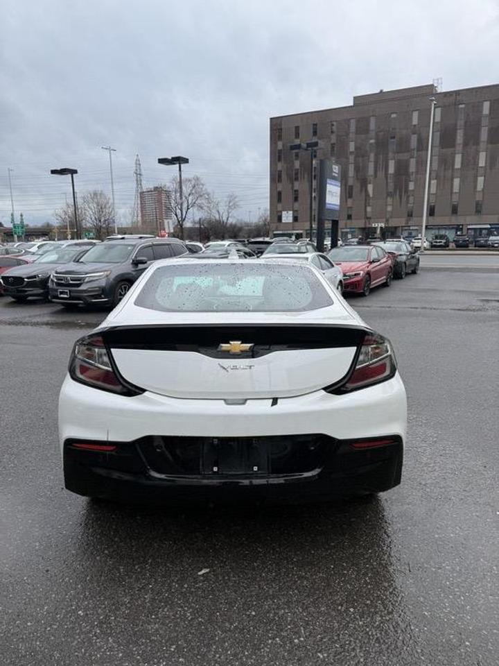 2018 Chevrolet Volt Premier 4dr Hatchback Photo