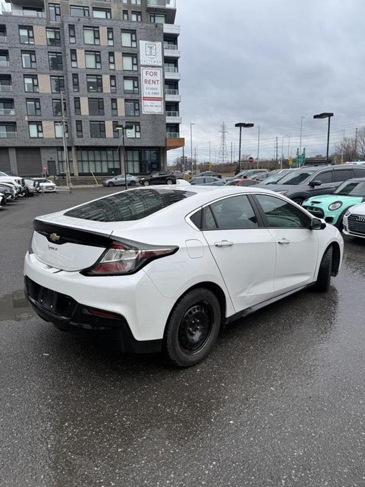 2018 Chevrolet Volt Premier 4dr Hatchback Photo