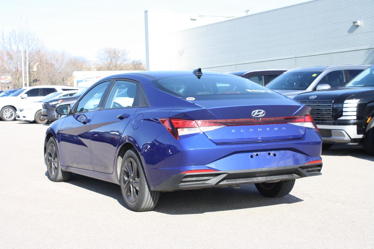 2021 Hyundai Elantra Preferred IVT Photo