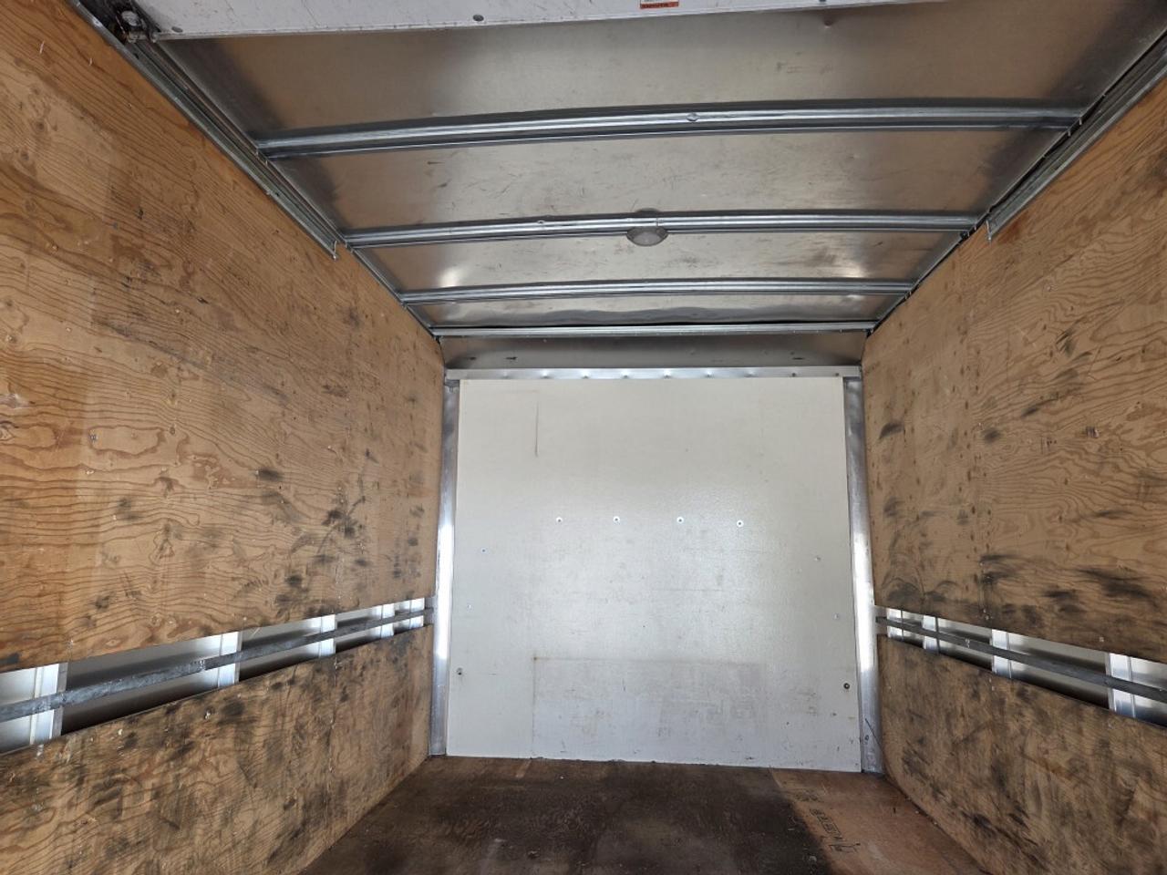 2019 GMC Savana 12Ft Box - Single Rear Wheels - V6 Gas Photo