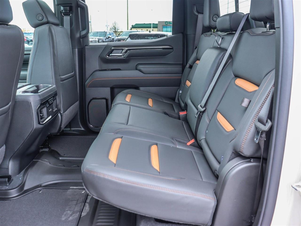 2026 GMC Sierra 1500 Crew Cab Short Box 4-Wheel Drive AT4 Photo